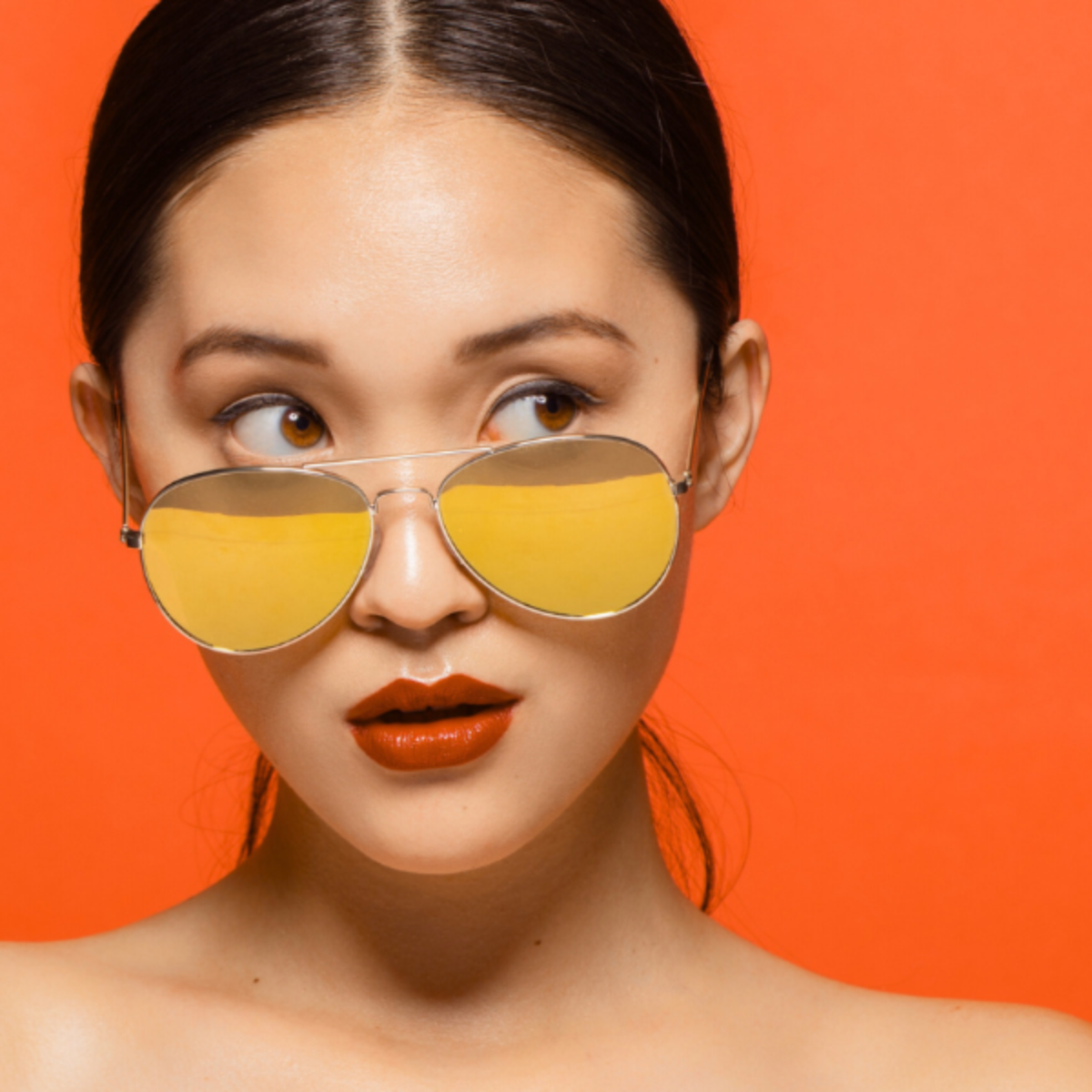 Womens_Bitcoin_Clothing_Nikki_Nakamoto_Mobile