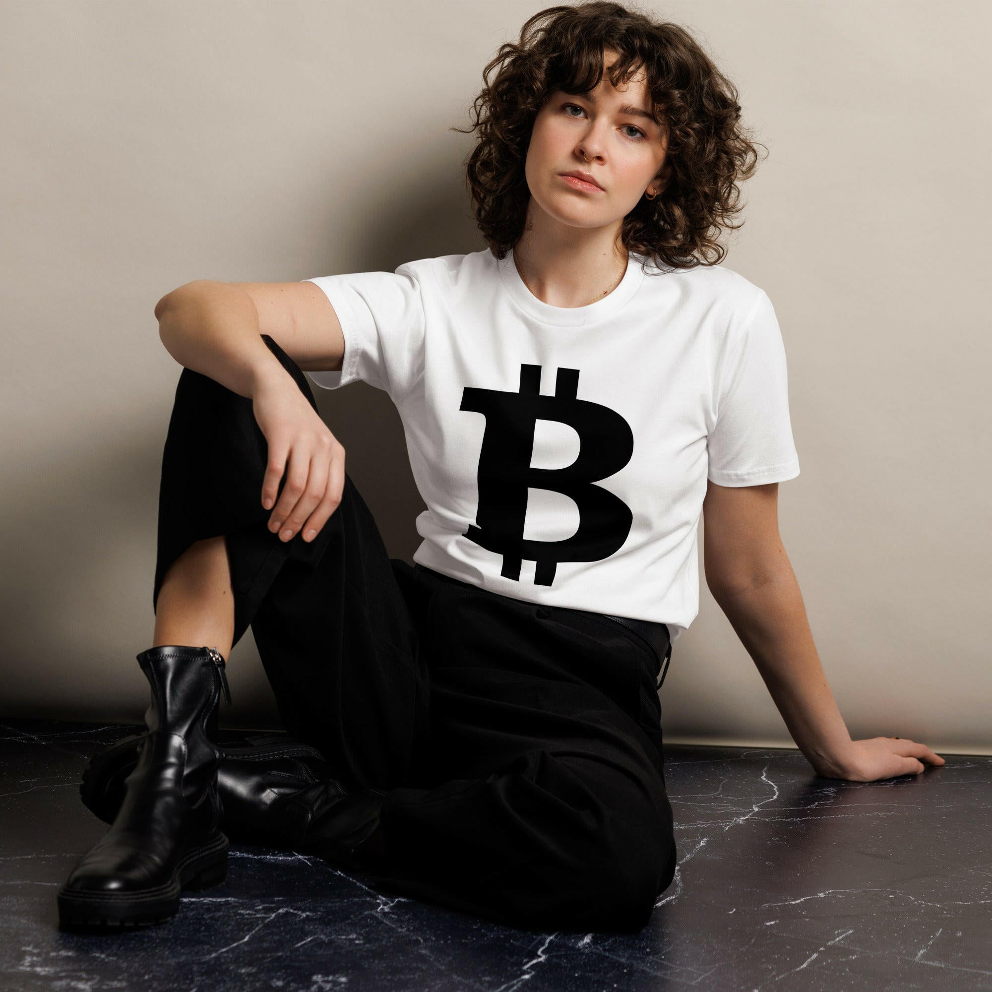 THE B / Premium Bitcoin T-shirt - Nikki Nakamoto - The Orange Habit